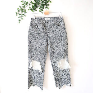 Free People We The Free Gray Beige Snake Skin Distressed Straight Jeans Size 28